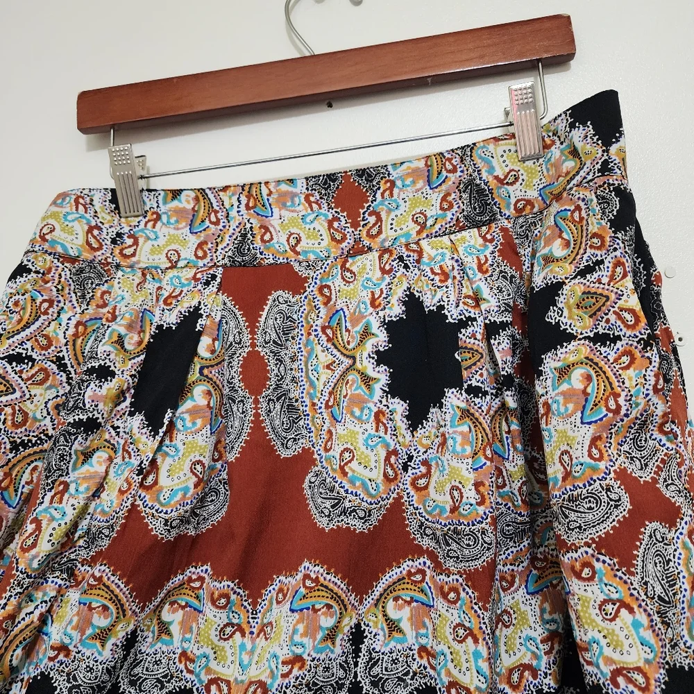 nwt WALTER BAKER W118 size Large Paisley Boho‎ Skirt Fully Lined Multicolor